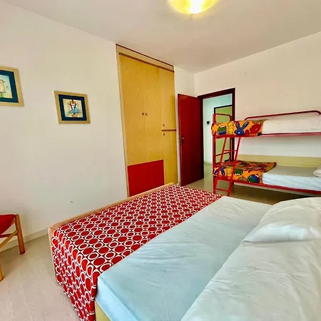 Apartment Superb With Swimming Pool In Front Of The Porto Santa Margherita di Caorle